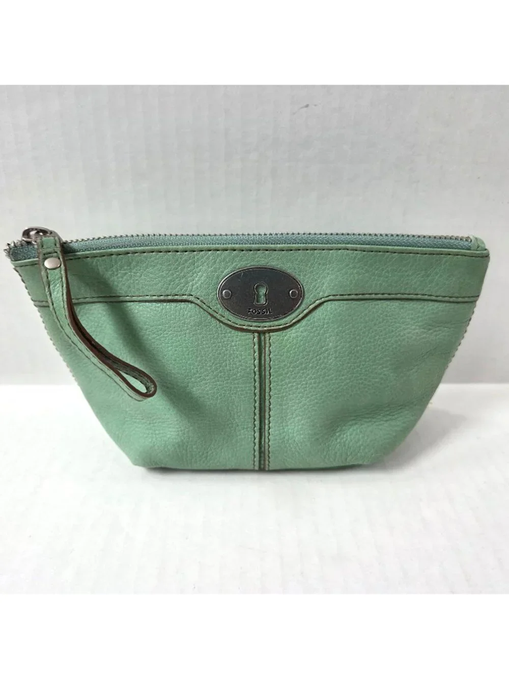 Fossil Pouch Mint Green Leather Zip Top Makeup Cosmetic Travel Case Toiletry Bag